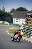 Vintage-motorcycle-club;eventdigitalimages;mallory-park;mallory-park-trackday-photographs;no-limits-trackdays;peter-wileman-photography;trackday-digital-images;trackday-photos;vmcc-festival-1000-bikes-photographs